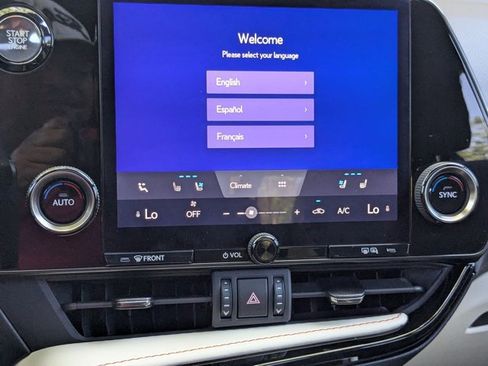 Used 2024 Lexus NX 250 FWD w/ Towing Package (2000 Lbs) image 6