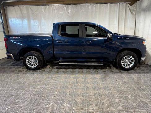 Used 2023 Chevrolet Silverado 1500 LT AWD/4WD image 8