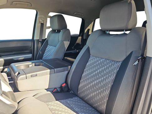 Used 2019 Toyota Tundra SR5 AWD/4WD image 12