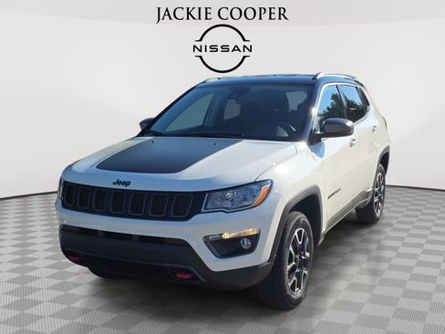 Used 2021 Jeep Compass Trailhawk w/ Convenience Group AWD/4WD image 1