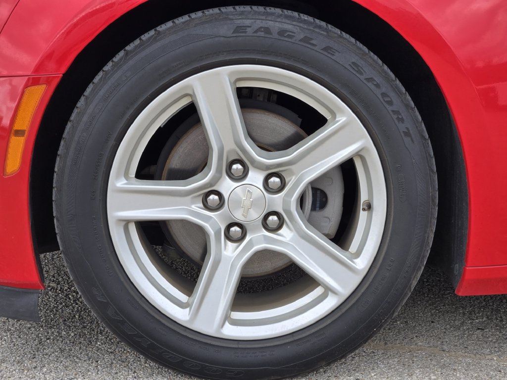 Used 2023 Chevrolet Camaro LT RWD image 12