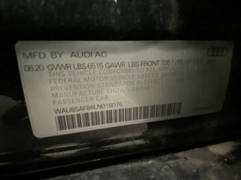 Used 2020 Audi S8 L w/ S8 Executive Package image 57