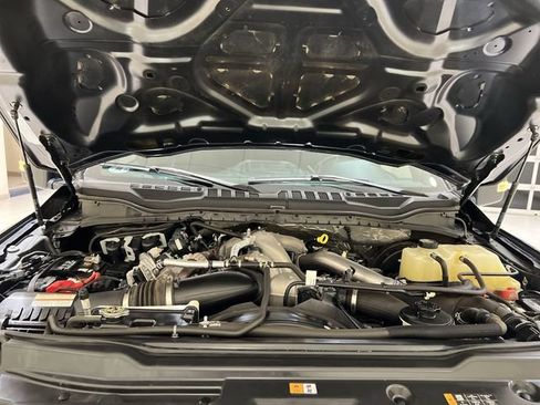 Used 2022 Ford F350 Lariat w/ Lariat Ultimate Package AWD/4WD image 26