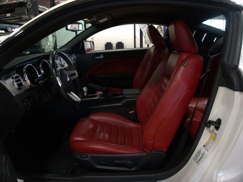 Used 2008 Ford Mustang GT Premium image 32