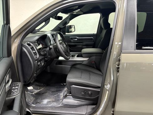 Used 2026 RAM 1500 Big Horn AWD/4WD image 3