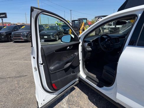 Used 2019 Kia Sorento AWD image 10