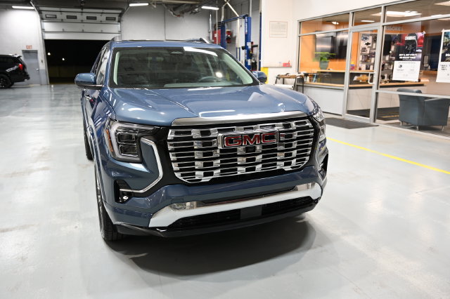 New 2027 GMC Terrain Denali AWD/4WD image 3