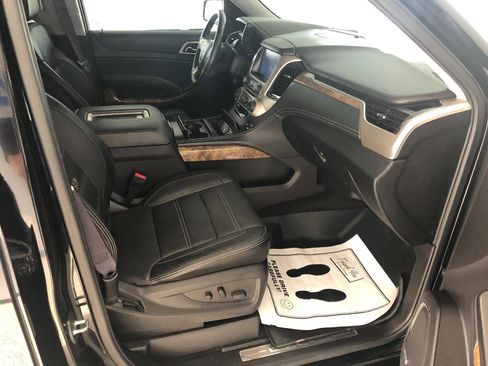 Used 2016 GMC Yukon XL Denali w/ Open Road Package AWD/4WD image 12