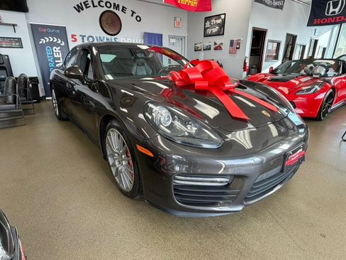 Used 2016 Porsche Panamera GTS AWD/4WD image 4