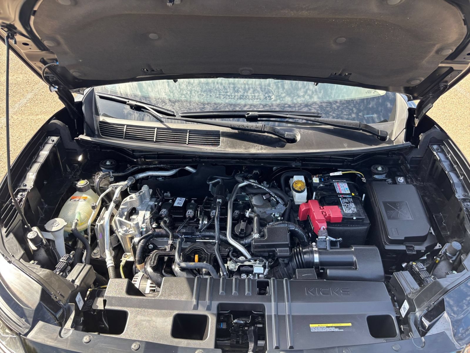 Used 2026 Nissan Kicks SR FWD image 30