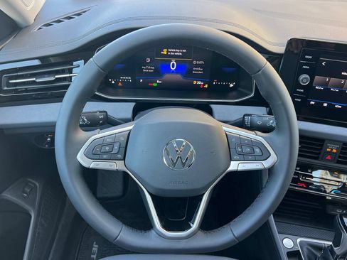 New 2026 Volkswagen Jetta SE FWD image 14