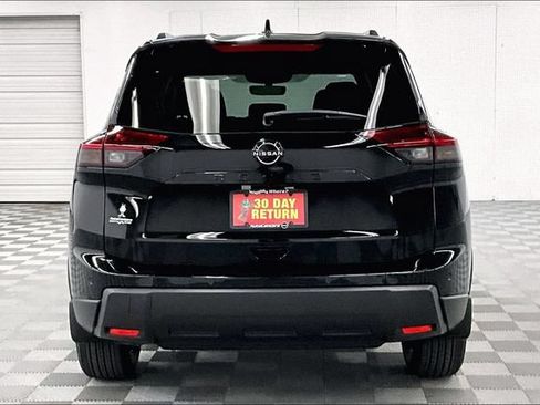 New 2026 Nissan Rogue Dark Armor FWD image 5