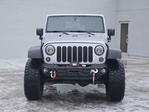 Used 2016 Jeep Wrangler Rubicon w/ Dual Top Group image 2