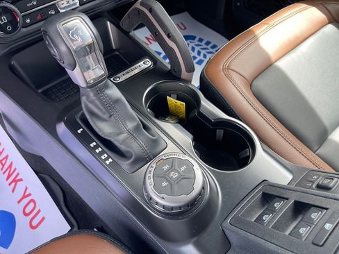 Used 2024 Ford Bronco Outer Banks AWD/4WD image 27