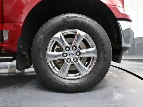 Used 2018 Ford F150 XLT w/ Equipment Group 302A Luxury AWD/4WD image 18