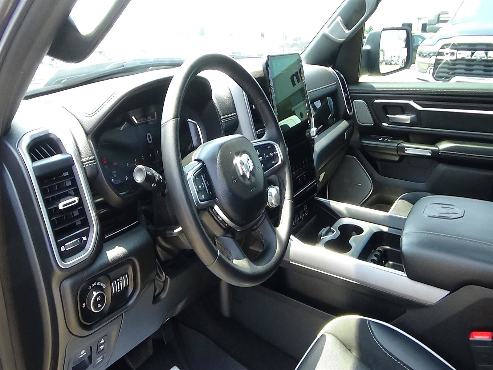 Used 2025 RAM 1500 Laramie w/ Night Edition AWD/4WD image 18