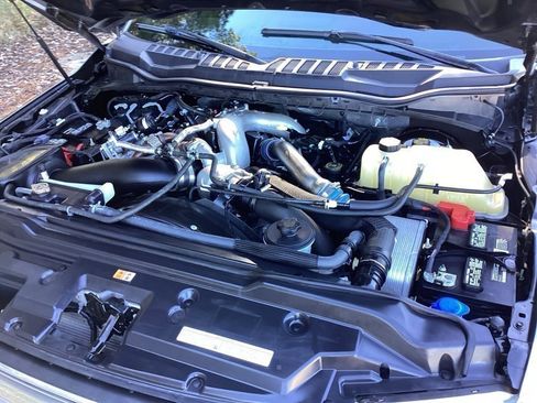 Used 2022 Ford F250 Platinum w/ FX4 Off-Road Package image 19