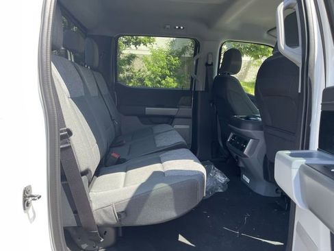 New 2026 Ford F350 XLT w/ XLT Premium Package AWD/4WD image 23