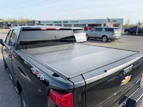 Used 2023 Chevrolet Silverado 1500 Custom image 6