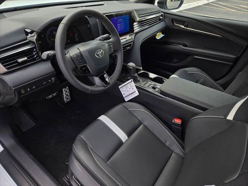 Used 2026 Toyota Camry SE FWD image 8