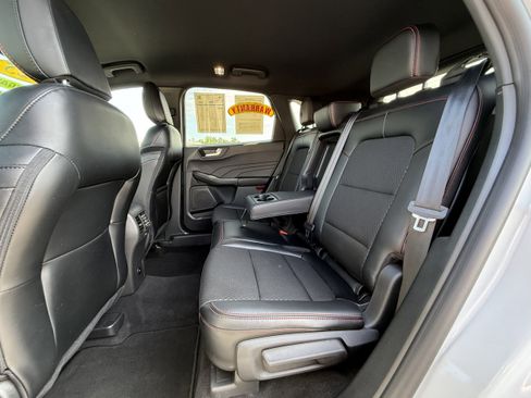 Used 2025 Ford Escape ST-Line w/ Tech Pack #1 FWD image 22