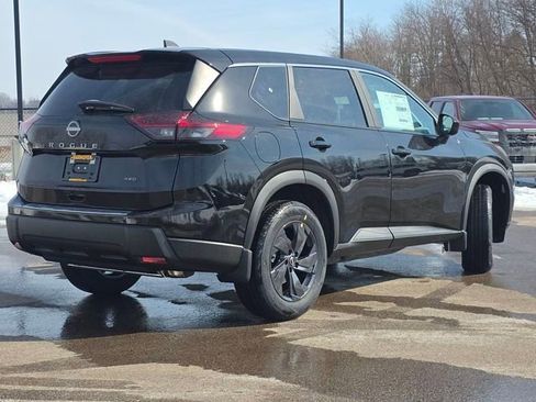 New 2026 Nissan Rogue SV w/ Cold Weather Package AWD/4WD image 24