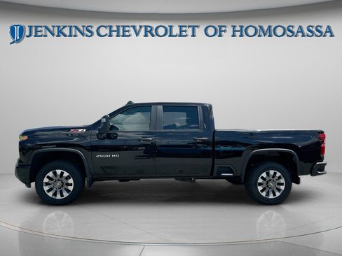 New 2025 Chevrolet Silverado 2500 Custom w/ Custom Value Package image 2