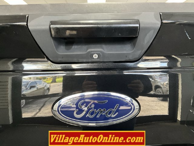 Used 2015 Ford F150 XLT w/ Equipment Group 302A Luxury AWD/4WD image 28