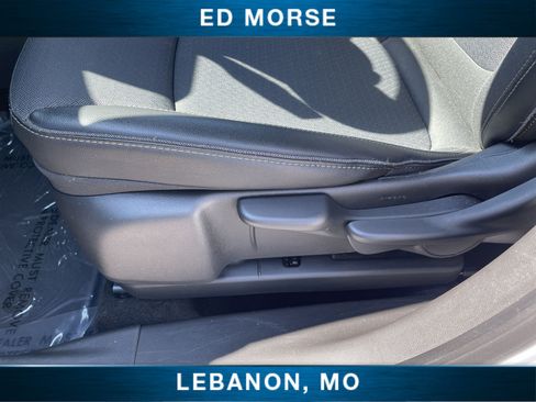 Certified 2025 Buick Encore GX Preferred FWD image 33