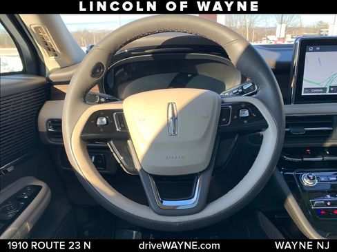 Certified 2022 Lincoln Corsair Reserve w/ Equipment Group 201A AWD/4WD image 25
