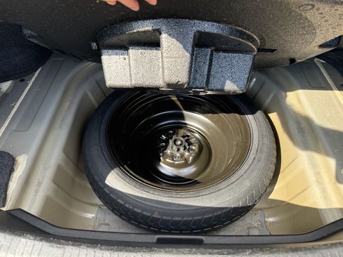 Used 2014 Toyota Avalon XLE Touring image 28