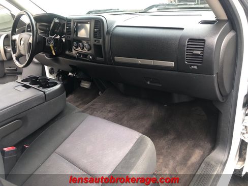 Used 2013 Chevrolet Silverado 1500 LT image 19