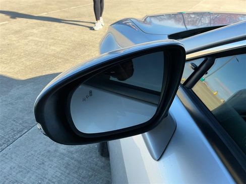 Used 2016 Lexus RC 200t image 13