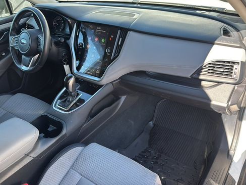 Used 2021 Subaru Outback Premium image 11