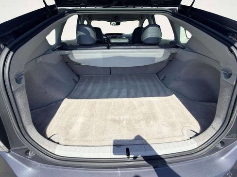 Used 2011 Toyota Prius Four w/ Navigation Pkg image 6