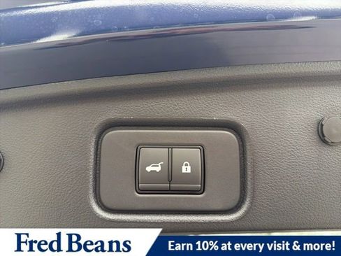 New 2026 Nissan Pathfinder SL image 15