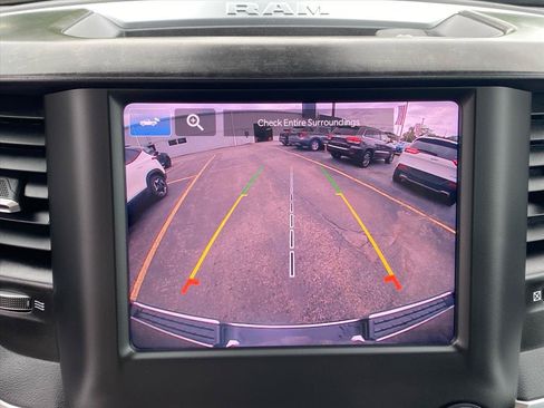 Used 2022 RAM 1500 Big Horn AWD/4WD image 17