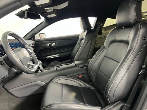 Used 2025 Ford Mustang Premium RWD image 21