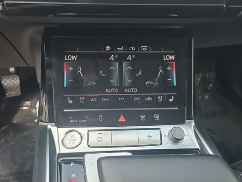 Used 2020 Audi e-tron Premium Plus AWD/4WD image 18