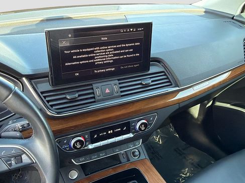 Used 2022 Audi Q5 2.0T Premium Plus w/ Premium Plus Package AWD/4WD image 27