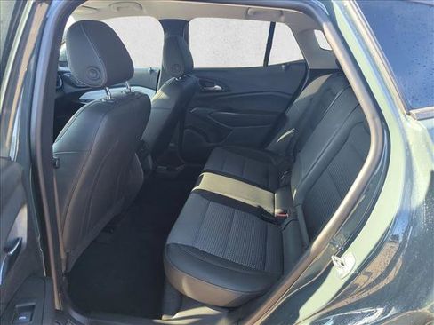 Used 2025 Chevrolet Trax LT image 15