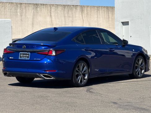 Used 2019 Lexus ES 350 F Sport w/ Accessory Package FWD image 2