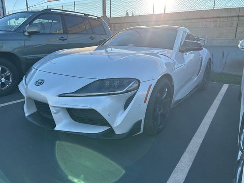 Used 2020 Toyota Supra Launch Edition w/ Driver Assist Package RWD image 2