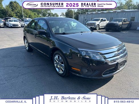 Used 2011 Ford Fusion SE FWD image 1