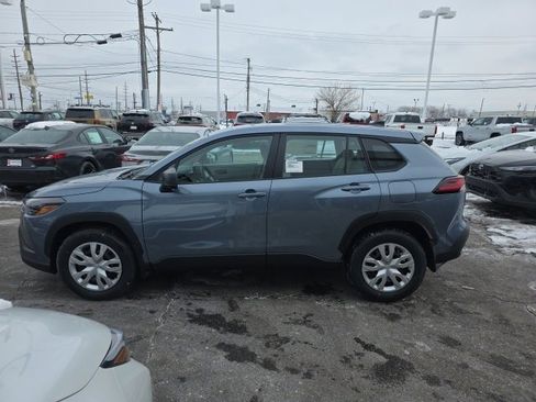 New 2026 Toyota Corolla Cross L image 4