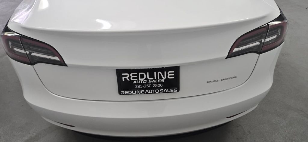 Used 2022 Tesla Model 3 Long Range AWD/4WD image 5