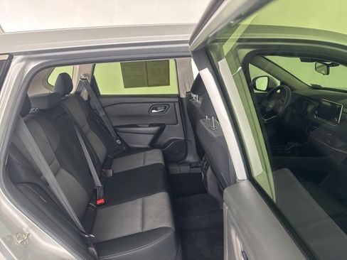 Certified 2024 Nissan Rogue SV image 11