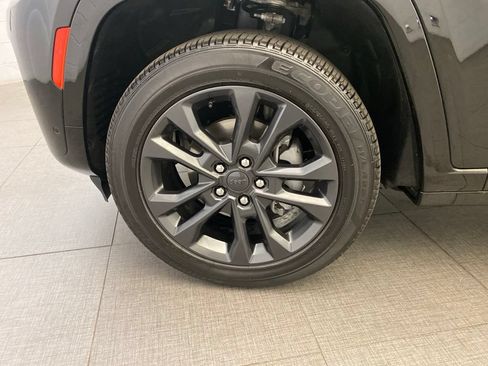 Certified 2026 Jeep Grand Cherokee Limited AWD/4WD image 8