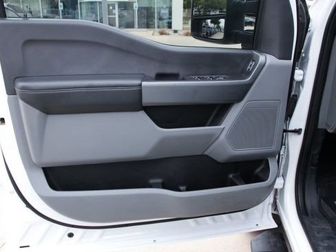 Used 2023 Ford F250 XLT w/ FX4 Off-Road Package image 12