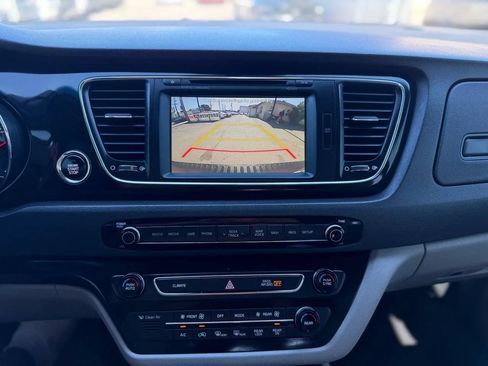 Used 2016 Kia Sedona SX FWD image 55